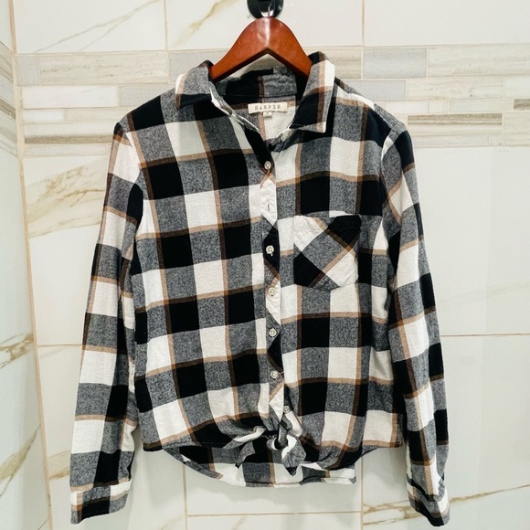 Harper Size medium Buffalo Plaid Button Up Tie Front Chest Pocket Flannel Shirt - Picture 2 of 8